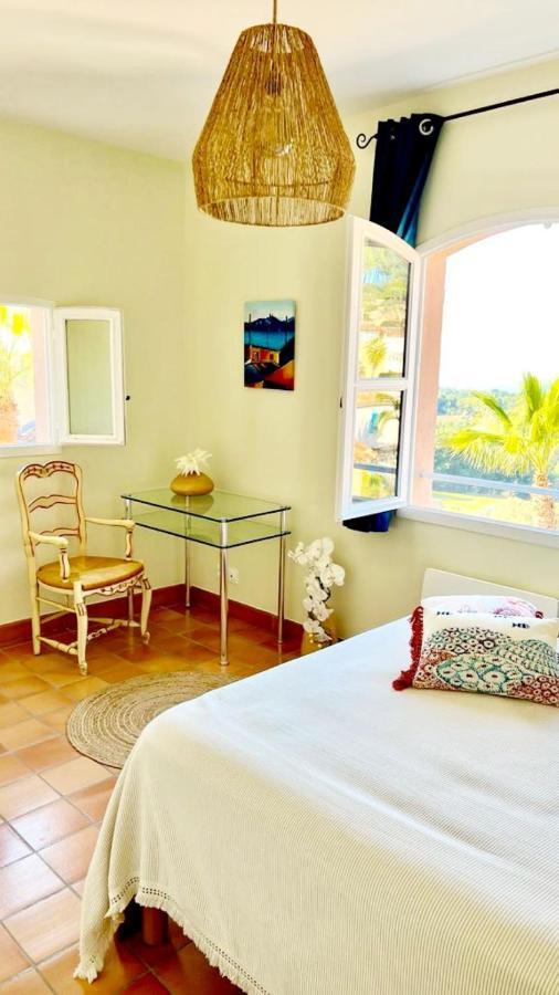 Hameau Des Amandiers Vue Mer - Piscine, Golf Et Tennis Prive Saint-Cyr-sur-Mer Exterior photo